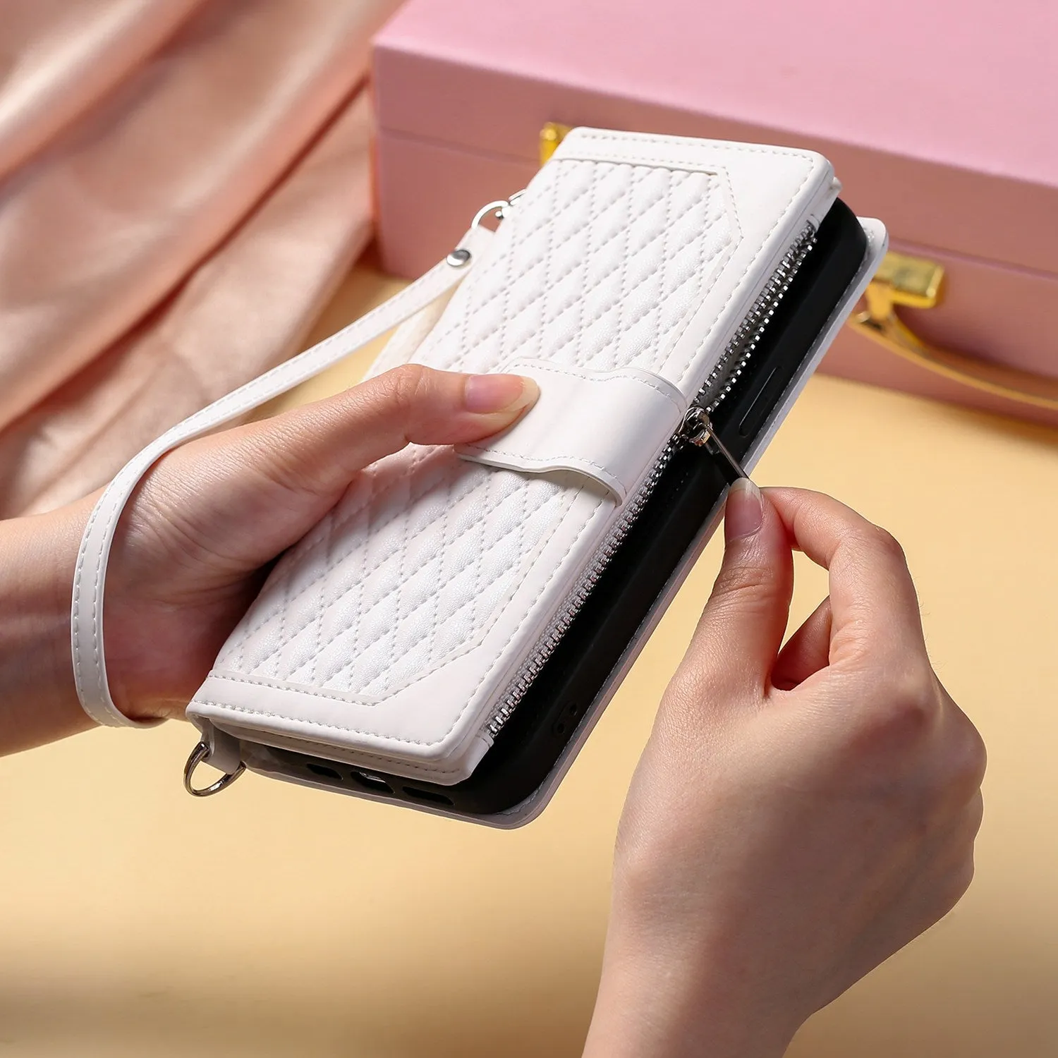 005 Style for Samsung Galaxy S21 4G / 5G Zipper Pocket Rhombus Texture Wallet Case PU Leather Stand Phone Cover with Wrist Strap
