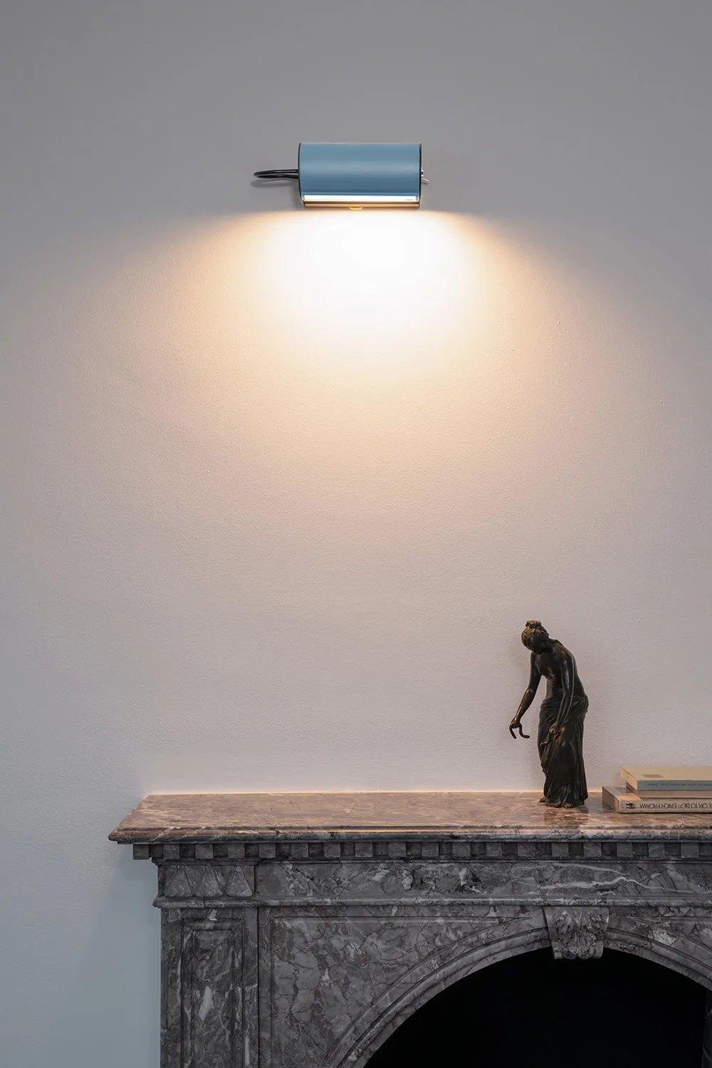 APPLIQUE CYLINDRIQUE PETITE Wall Lamp