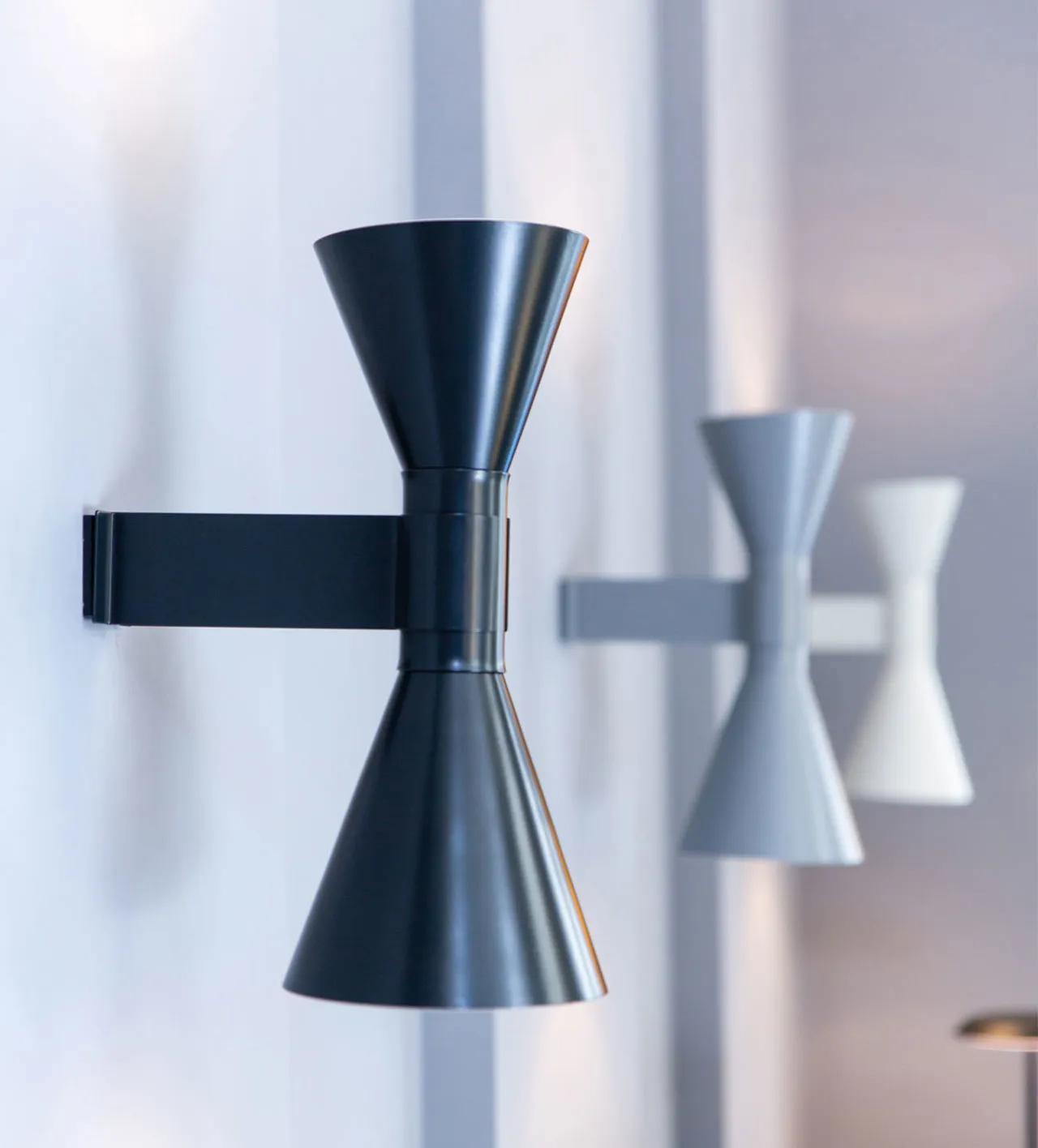 APPLIQUE DE MARSEILLE Wall Lamp