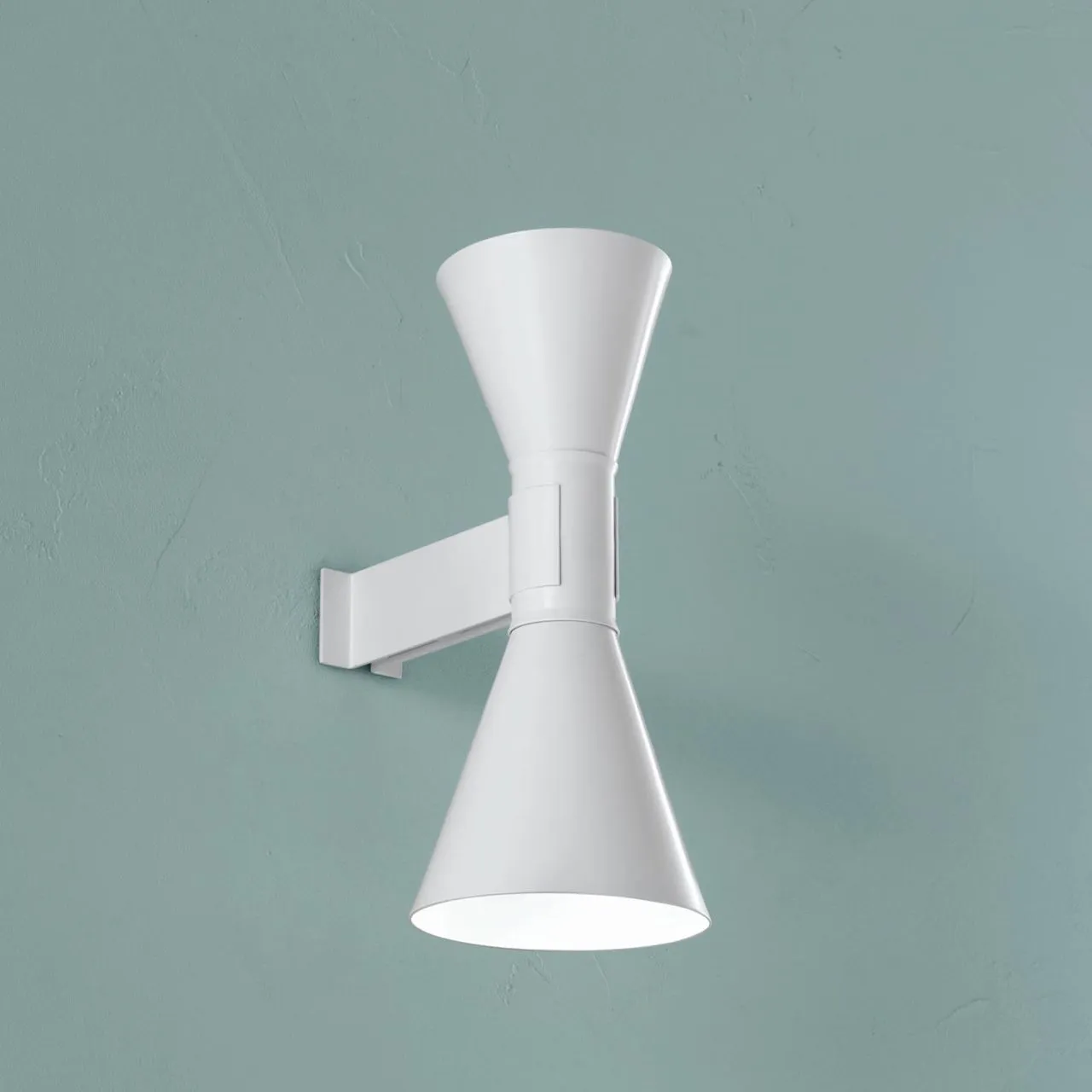 APPLIQUE DE MARSEILLE Wall Lamp