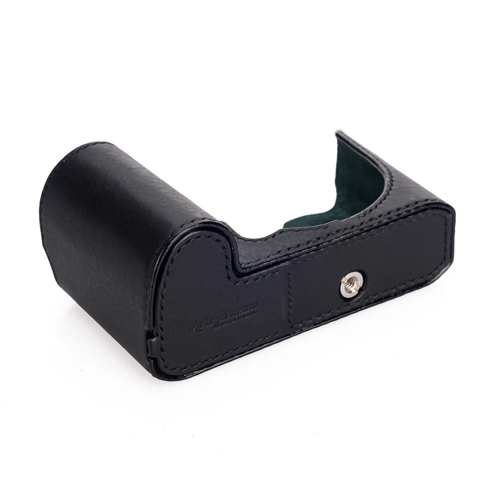 Arte di Mano Half Case for Leica SL (Typ 601) with Battery Access Door - Minerva Black with Black Stitching