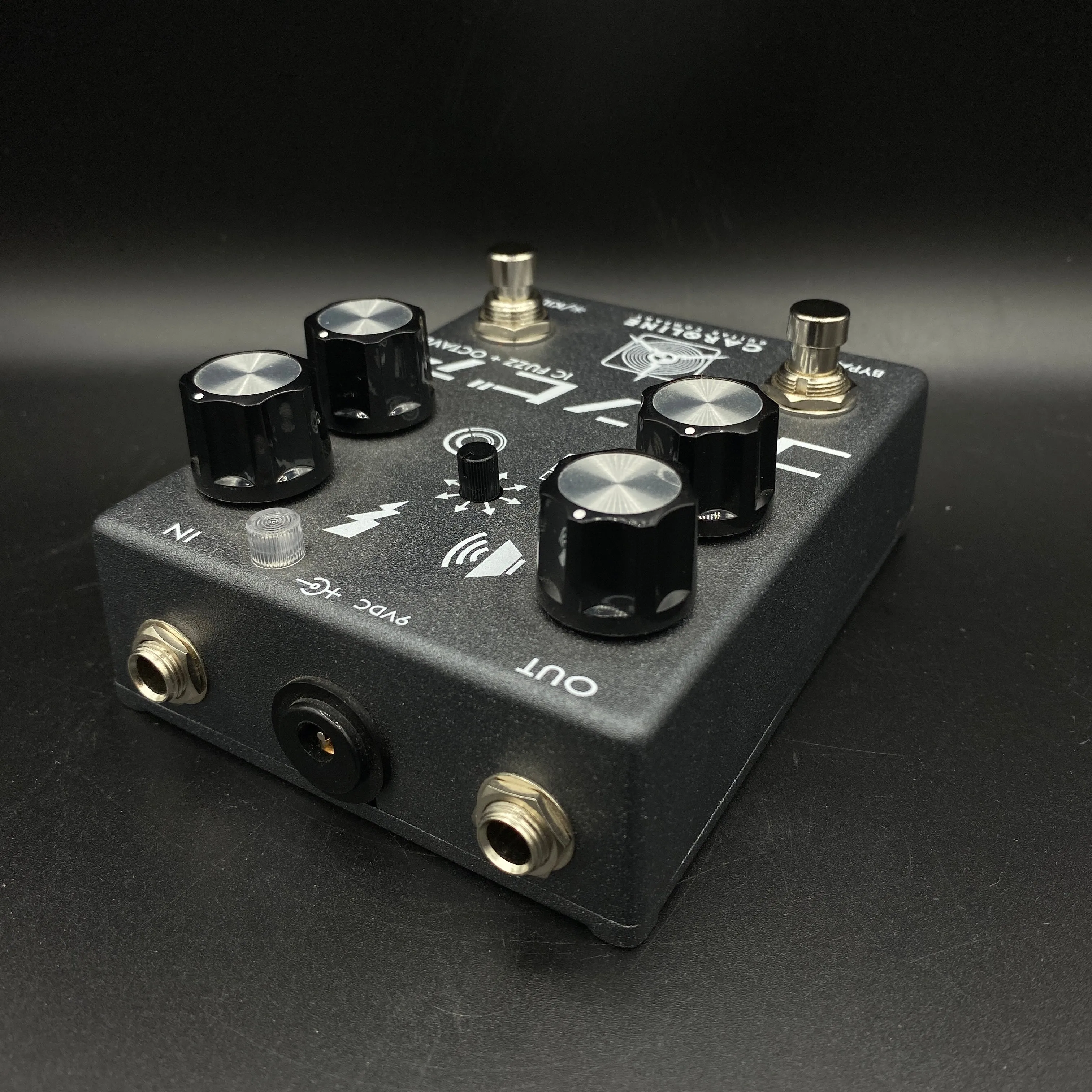 Caroline Guitar Effects Shigeharu IC Fuzz   Octave