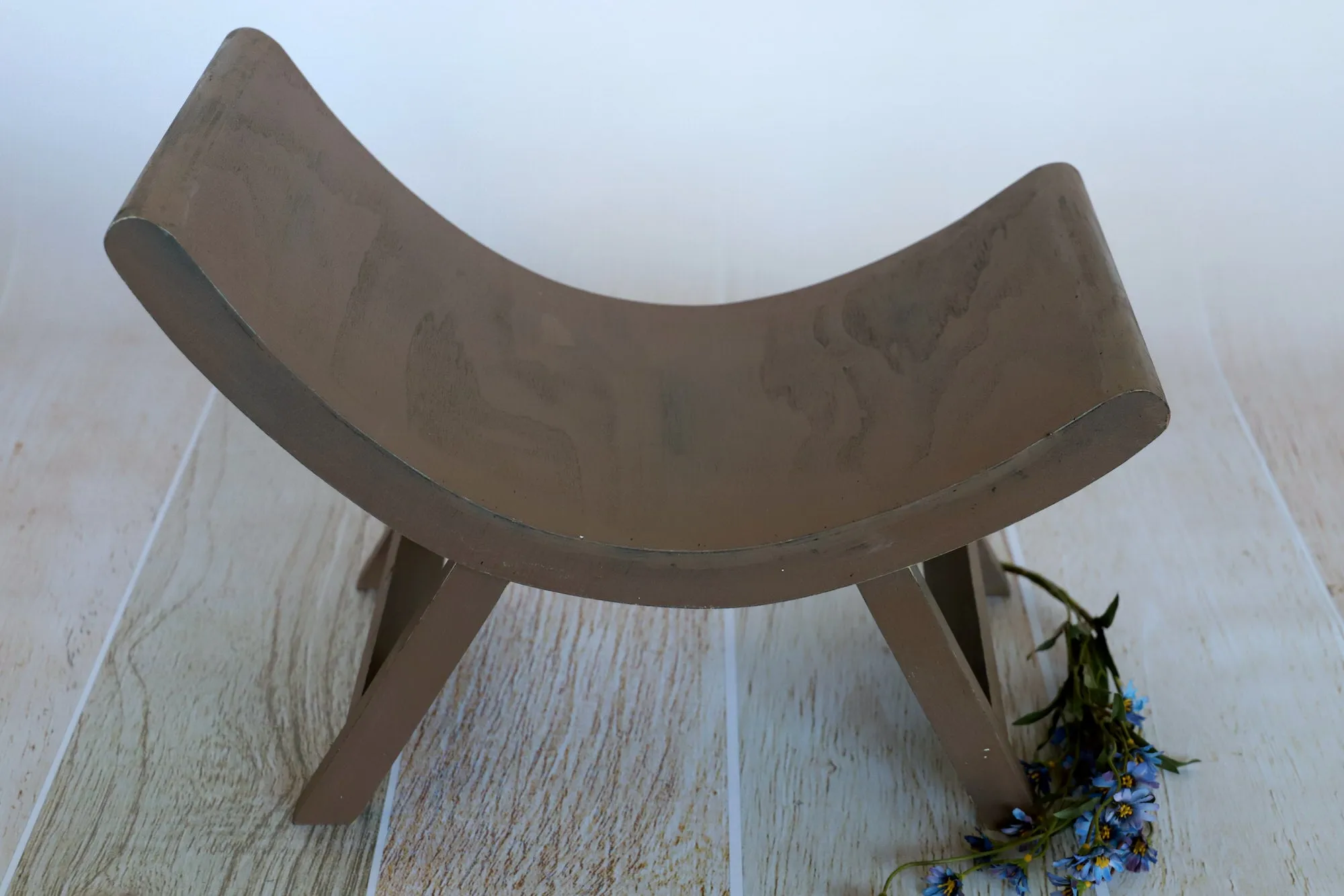 Curved Vintage Bench - Model 1 - Brown