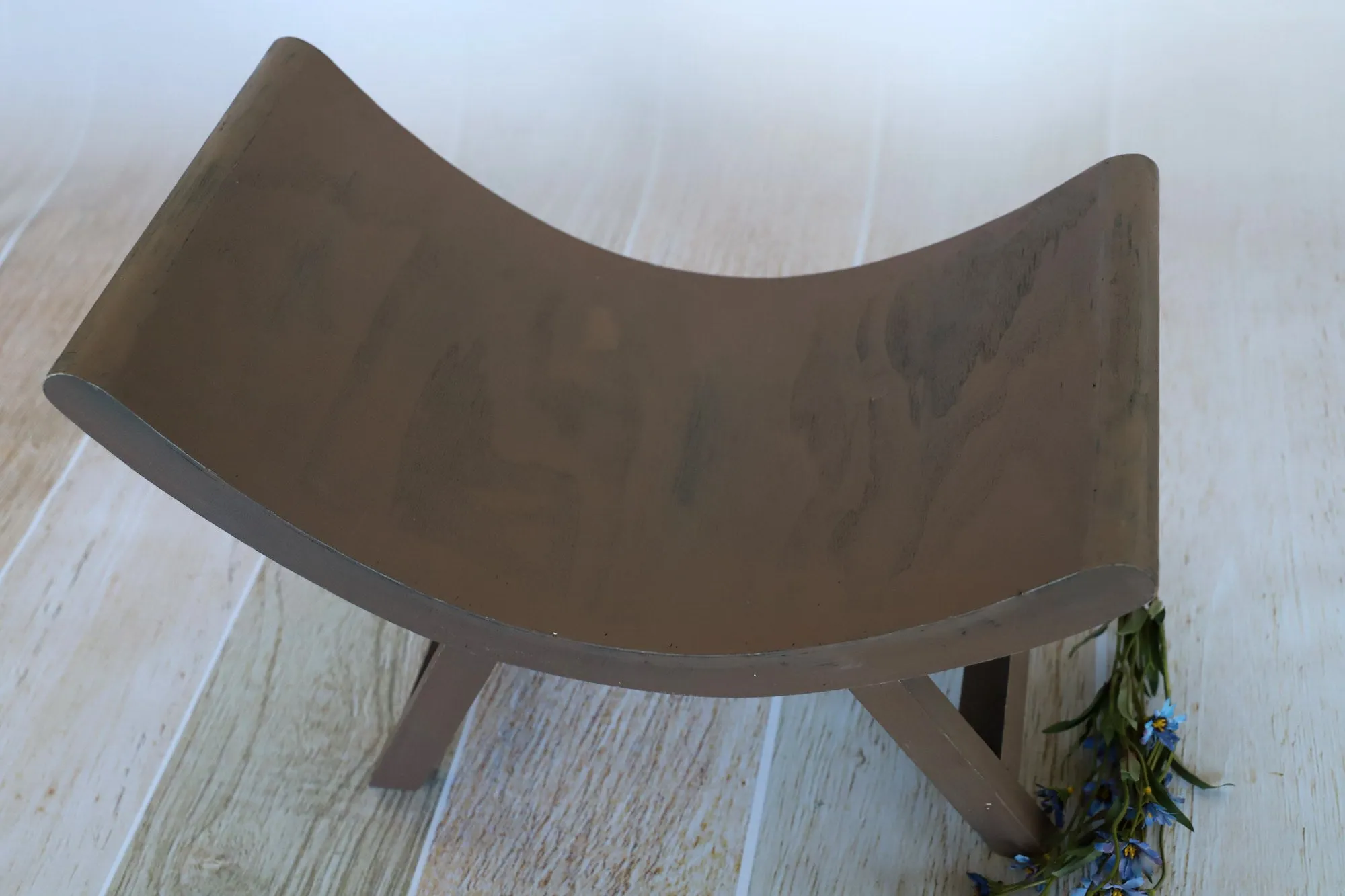 Curved Vintage Bench - Model 1 - Brown