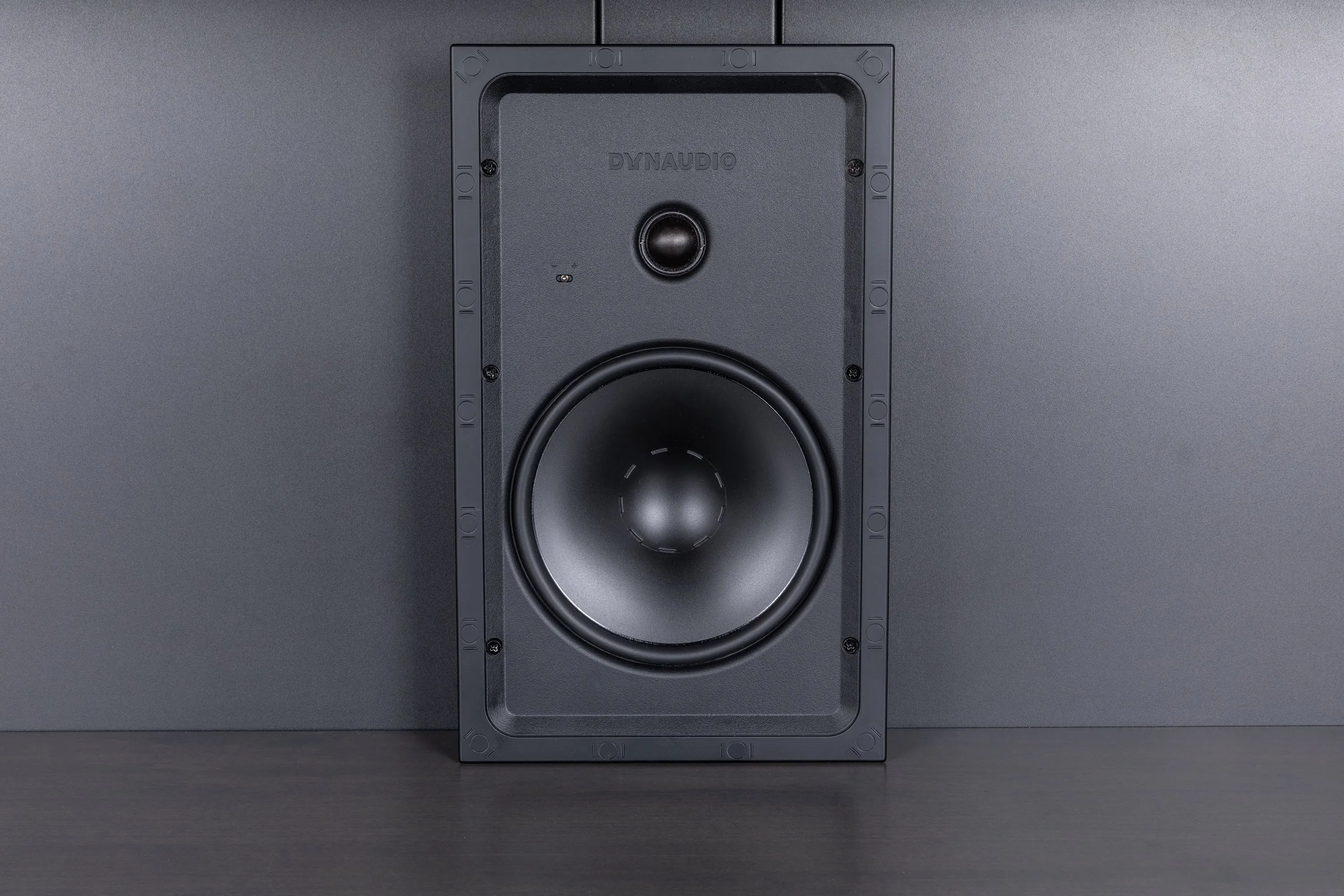 Dynaudio Performance Series 2 Way In-Wall Speaker