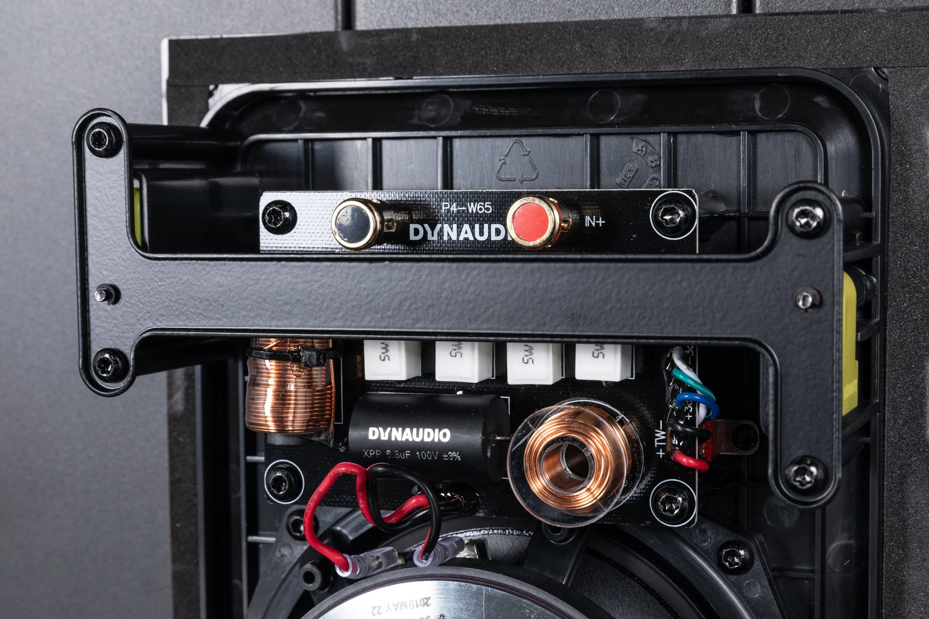 Dynaudio Performance Series 2 Way In-Wall Speaker
