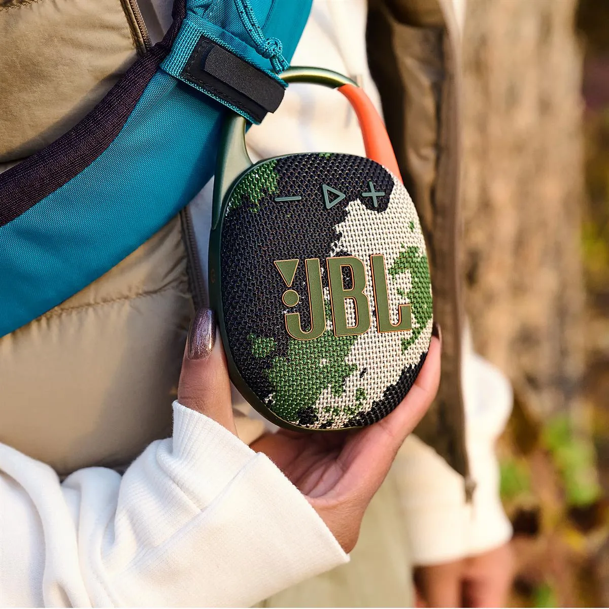 JBL Clip 5 Ultra Portable Bluetooth Speaker with gSport Carbon Fiber Case (Camo)