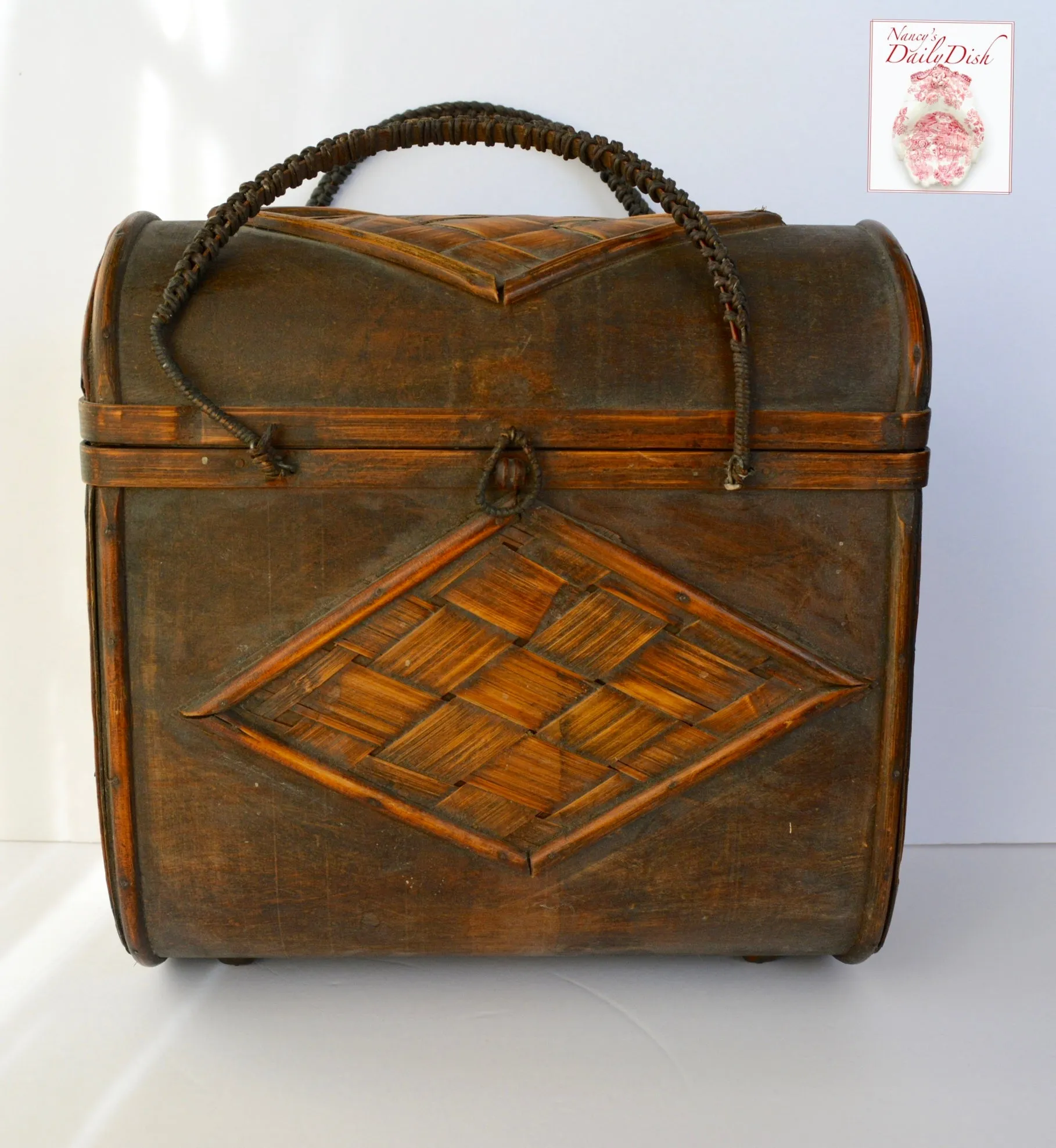 Vintage Wood Carrying Case / Suitcase / Briefcase - Woven Handle - Rattan Bamboo Design