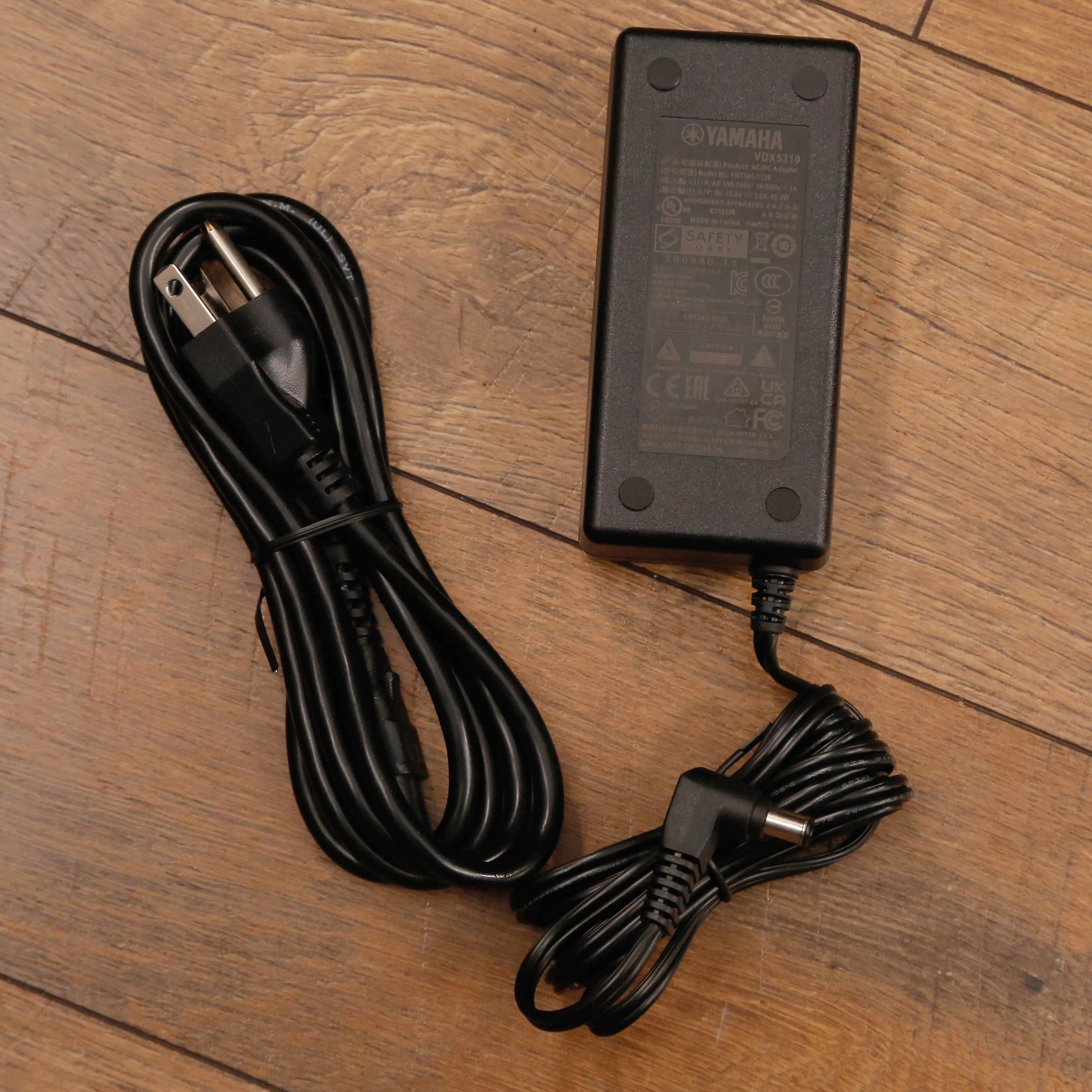 Yamaha THR10 II Wireless, 20-watt 2x3'' Modeling Combo w/ Bluetooth